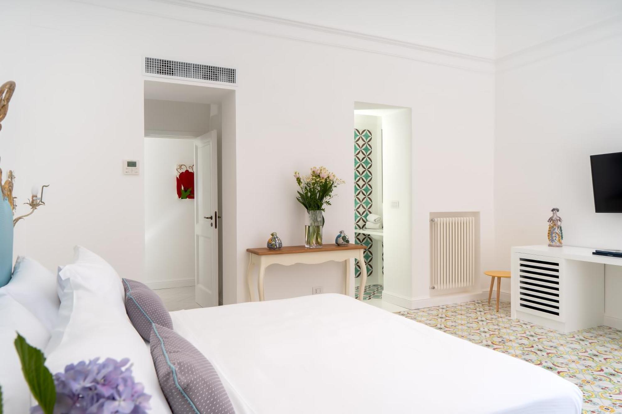 Hotel Punta Regina Positano Bilik gambar