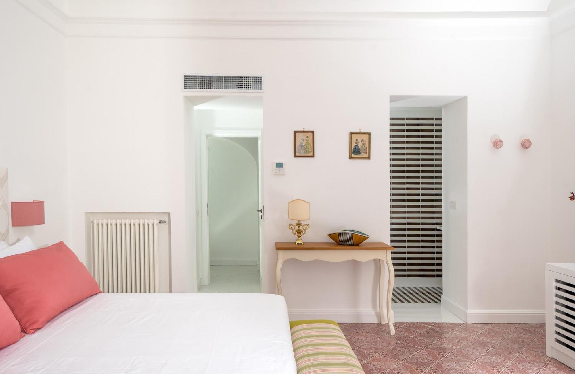 Hotel Punta Regina Positano Bilik gambar