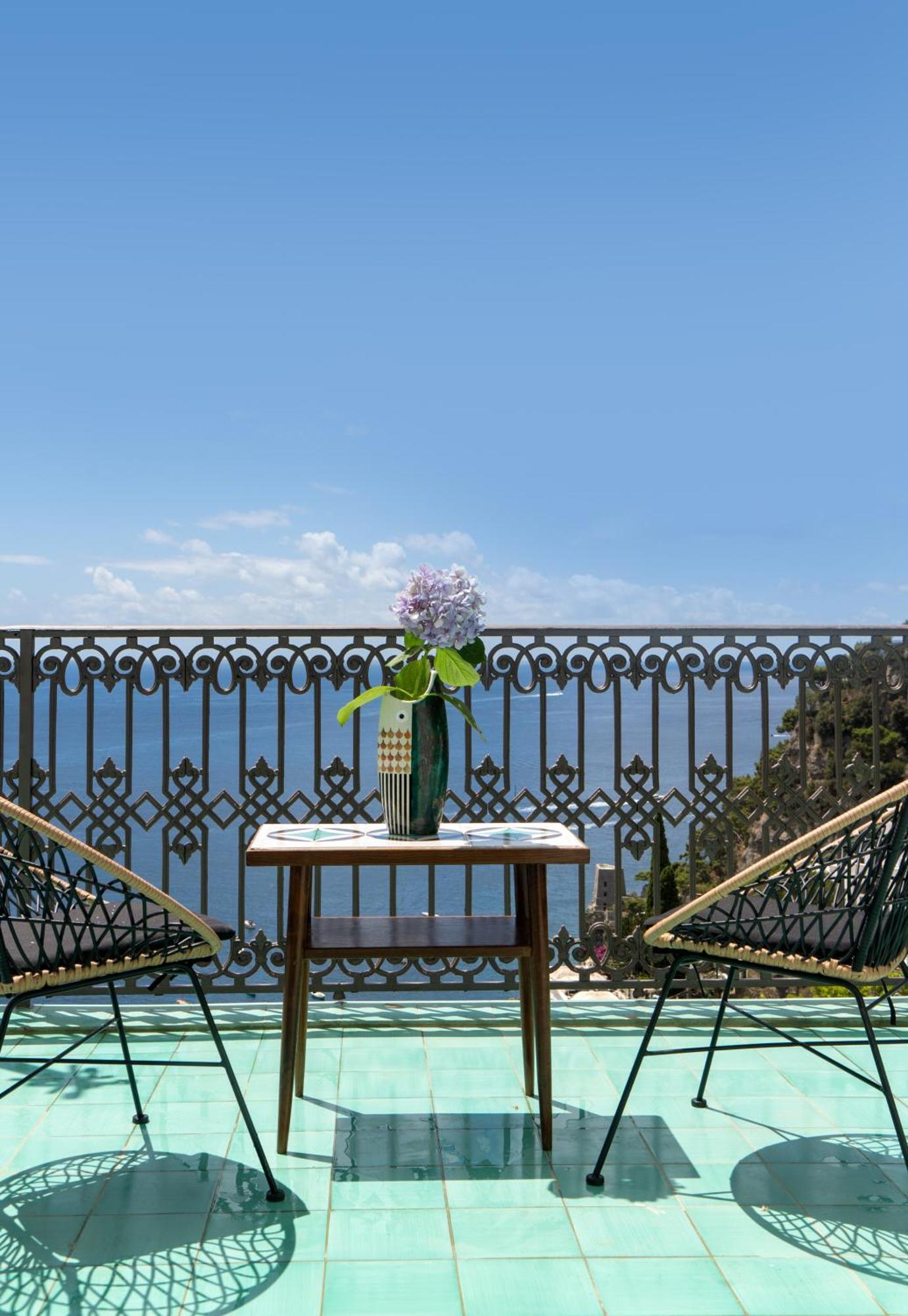 Hotel Punta Regina Positano Bilik gambar